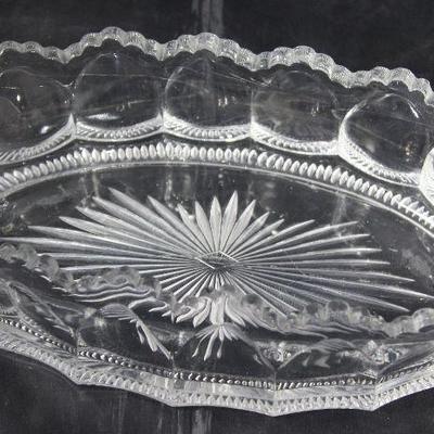 Heisey â€œColonialâ€ oval 10â€ x 5â€ dish