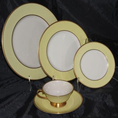 Sylvan â€œYellowâ€ by Flintridge (1964-71) 5 piece place setting service for 12  including dinner plates, salad plates, B&B plates,...
