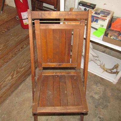 Wood Simmons Company folding chairs- 4 available