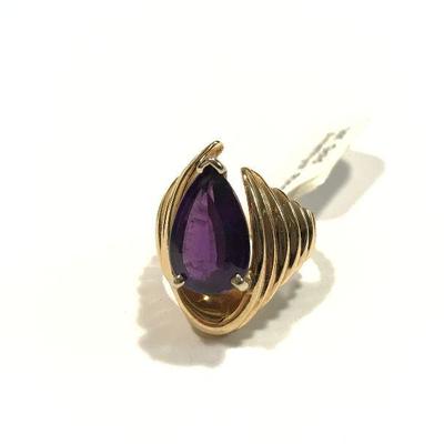 14K Gold Amethyst Ring 