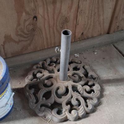 Heavy weight umbrella stand