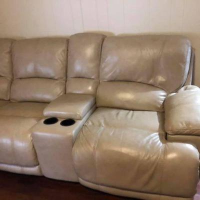 CT0072: Cindy Crawford Sectional Sofa with 2 Electric Recliners Local Pickup  https://www.ebay.com/itm/123974276173