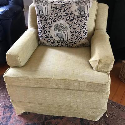 Armchair $55 "as is"
36 X 38 X 29
