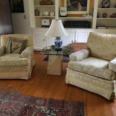 Armchair $55 "as is"
36 X 38 X 29
2 available