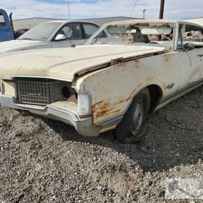 60-1968 Oldmobile Ninety Eight 
38439M200310
California Title In Hand 
DMV FEE618.00 and 70.00 doc fee