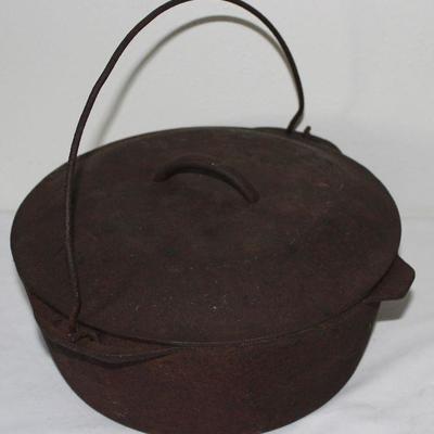Cast Iron Large Dutch Oven with Bail Handle and Lid