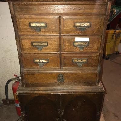 Estate sale photo