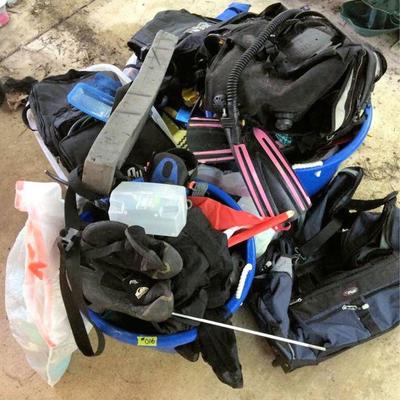 HFS016 Assorted Diving Equipment 