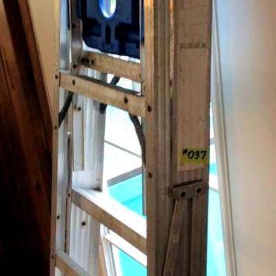 HFS037 Another Aluminum Ladder