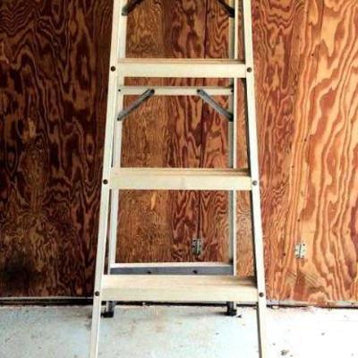 HFS007 Husky Aluminum Ladder 