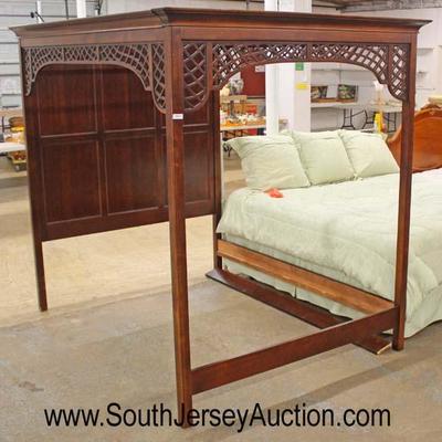  SOLID Mahogany Panel Full Canopy Queen Bed with Decorative Fretwork Sides

Auction Estimate $100-$200 â€“ Located Inside 