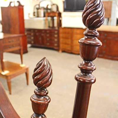  SOLID Mahogany â€œKincaid Furnitureâ€ Queen Bed

Auction Estimate $100-$300 â€“ Located Inside 
