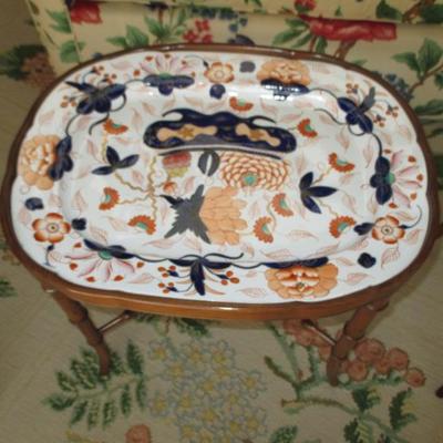 Serving Accent Tables 