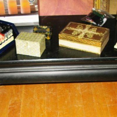 low black lacquer Asian table  BUY IT NOW $ 20.00