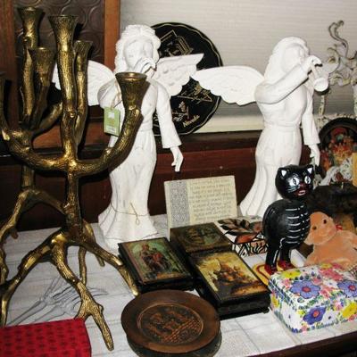 candlesticks, little boxes and black cat SOLD
wood decorated boxes SOLD