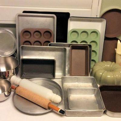 MVP055 Mixing Bowls, Rolling Pins, Baking Pans & More
