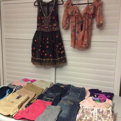 MVP025 Women's Brand Named Clothing 