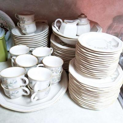 Mikasa dinnerware set
