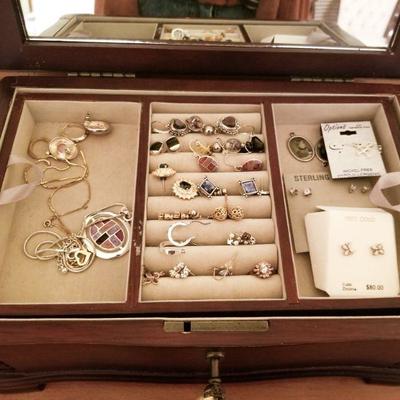 Fine jewelry 