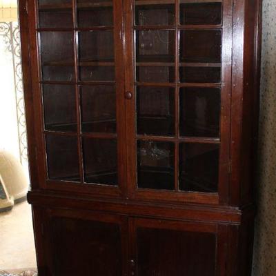 ANTIQUE CORNER CUPBOARD WITH 16 PANE