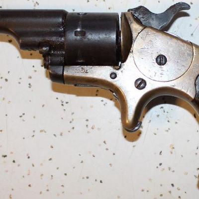COLT PISTOL