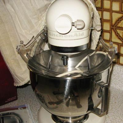 Kitchen Aid mixer   BUY IT NOW $ 95.00