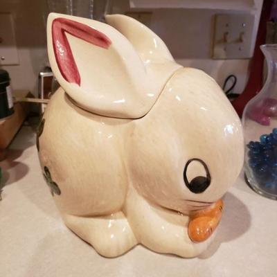 CERAMIC BUNNY COOKIE JAR-SOOO CUTE!! $20