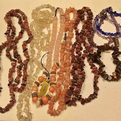 https://www.ebay.com/itm/124144202563 AB0013 STONE AND GLASS NECKLACES & BRACELETS LOT  $10.00 BOX 74 AB0013