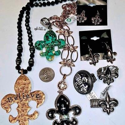 https://www.ebay.com/itm/114174500248 AB0009 COSTUME JEWELRY LOT OF EIGHT FLEUR-DE-LIS JEWELRY PCS " BELIEVE " $30.00 BOX 74...