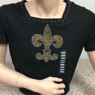 https://www.ebay.com/itm/124142015710 KB0081: Bedazzled Black Short Sleeve Shirt with Gold Fleur De Lis Small
