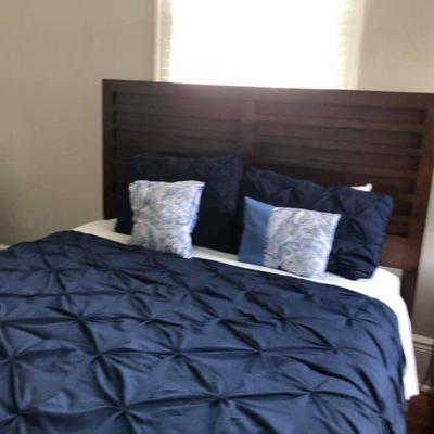 PA014 Bed Frame $125, Mattress $100, Comforter Sold, Nightstand $55, Lamp $10 .
We will not hold unless Paid for
Venmo @Rafael-Monzon-1...