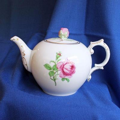 Lot 118: Furstenburg Decor Rose Teapot $50