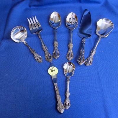 Lot 104: Oneida Michelangelo Stainless 8 Serving Pieces $40