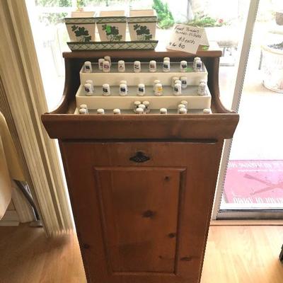 Finact Porcelain Thimbles (United States) 