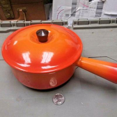 https://www.ebay.com/itm/114226195810	BU3066  USED VINTAGE LE CREUSET FLAME ORANGE #16 SAUCE PAN WITH LID  CAST IRON E	 $40 
