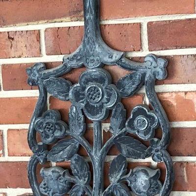 https://www.ebay.com/itm/114226968173	BU1100: Large Metal Trivet Cooking Hot Plate Holder Local Pickup	 $30 
