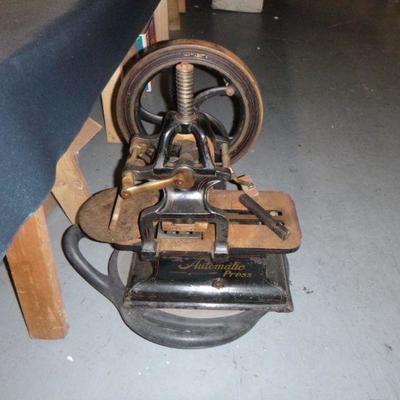 Estate sale photo