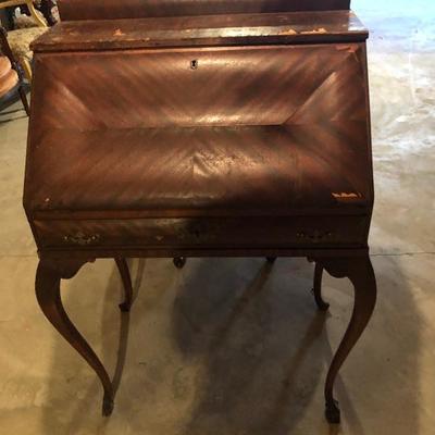 Antique lady drop front desk 35.00