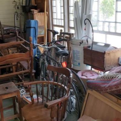 Estate sale photo