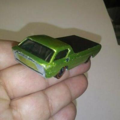 https://www.ebay.com/itm/124199018319	BU3083 USED VINTAGE 1967 GREEN HOTWHEELS DEURA RED LINE WHEELS MADE IN USA BY M	 Auction 
