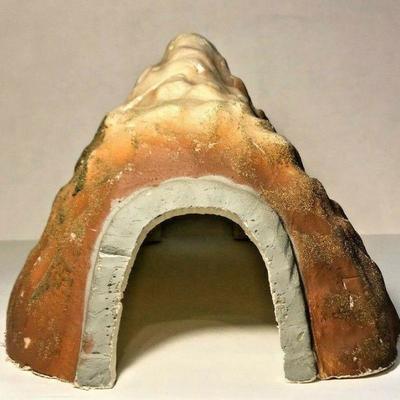 https://www.ebay.com/itm/124199059776	BU042: VINTAGE FOAM TUNNEL TOY TERRAIN	 Auction 
