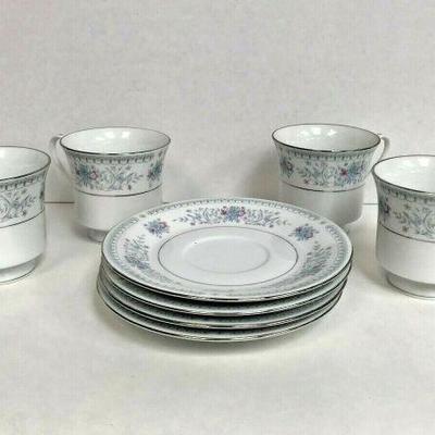 https://www.ebay.com/itm/124202681333	KC001: CROWN MING FINE CHINA JIAN SHIANG MADE IN CHINE 4 CUPS/4 SAUCERS	 Auction 
