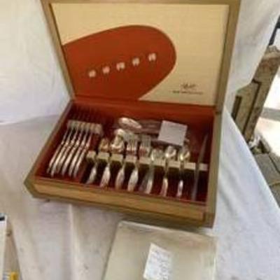 1847 Roger Bros Silverware Set