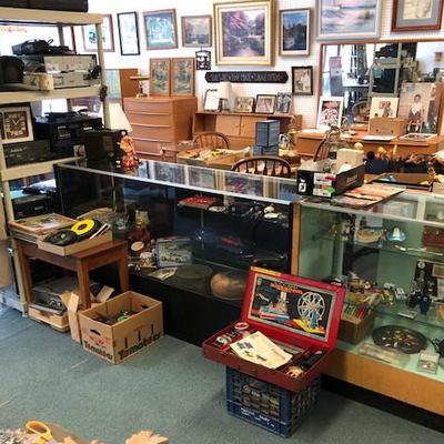 Estate sale photo