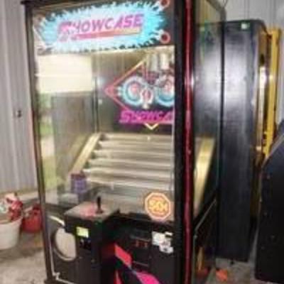 Showcase Imposible Magnet Claw Arcade Game Machine