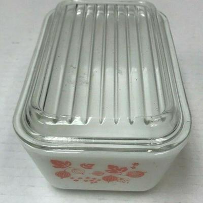 https://www.ebay.com/itm/124239215890	RM0013; VINTAGE 1 1/2 PT PINK GOOSEBERRY PYREX DISH WITH LID	 $40.00 
