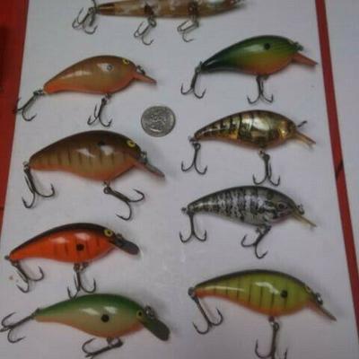 https://www.ebay.com/itm/114272369211	AB0390 USED VINTAGE FRESHWATER CRANK BAIT LOT #2 LOT CONTAINS 9 USED VINTAGE CRA	 $20.00 
