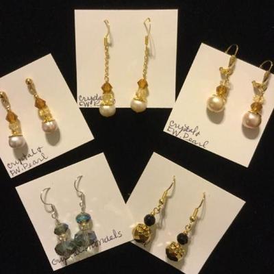 MMC105 Pearl & Crystal Earrings 