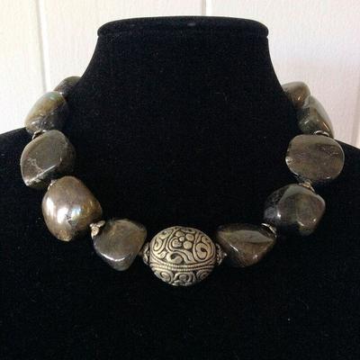 MMC060 Labradorite Free Form Necklace 