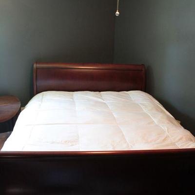 Queen Sleigh Bed